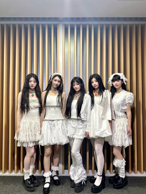 #illit #superrealme mar2824 Feminine Theme, Lucky Girl, Twitter Update, Kpop Outfits, Stage Outfits, These Girls, The Sound, South Korean Girls, Kpop Girls