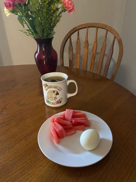 150 Calorie Breakfast, Boiled Egg Calories, Egg Calories, Calorie Chart, Korean Diet, Watermelon Diet, Boiled Egg, Food Inspo, Boiled Eggs