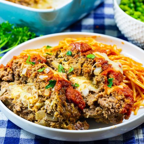 Recipe With Mozzarella Cheese, Recipe With Mozzarella, Mozzarella Stuffed Meatloaf, Cheese Meatloaf, Italian Meatloaf Recipes, Cheesy Meatloaf, Recipes With Mozzarella Cheese, Stuffed Meatloaf, Spicy Southern Kitchen