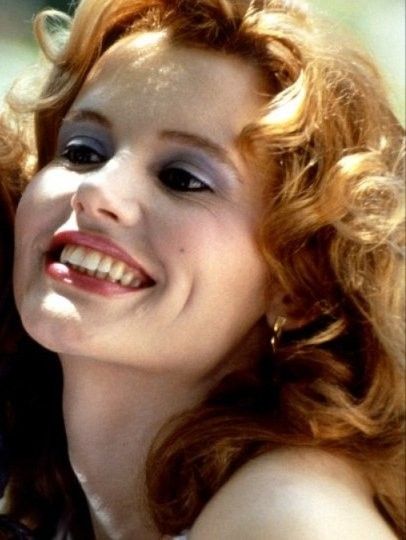 Marilyn Monroe Plastic Surgery, Geena Davis, Pretty Redhead, European Aesthetic, Hilary Duff, Interesting Faces, Up Girl, Redheads, Red Hair