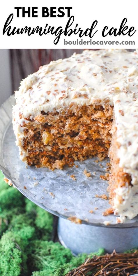 Hummingbird Cake Recipe Best, Best Hummingbird Cake Recipe, Humming Bird Cake Recipe, Best Hummingbird Cake, Wow Cake, Hummingbird Cake Recipe, Hummingbird Cake Recipes, Roasted Banana, Hummingbird Food