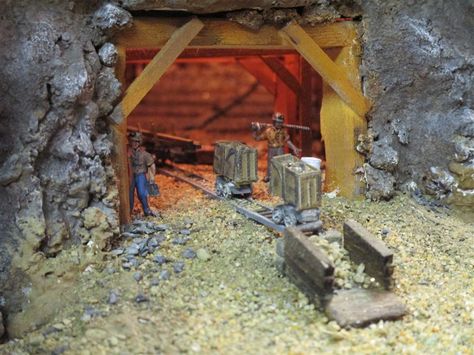 L2 Gold Mine 1 - Model Railroader Magazine - Model Railroading, Model Trains, Reviews, Track Plans, and Forums Model Train Table, Electric Train Sets, Model Training, Model Train Accessories, Train Kit, Garden Railroad, Ho Model Trains, Hobby Trains, Train Table