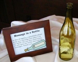 message in the bottle guestbook Creative Wedding Guest Books, Deco Champetre, Message In A Bottle, Guest Book Alternatives, Reception Table, Time Capsule, Here Comes The Bride, Wedding Guest Book, Wedding Shower