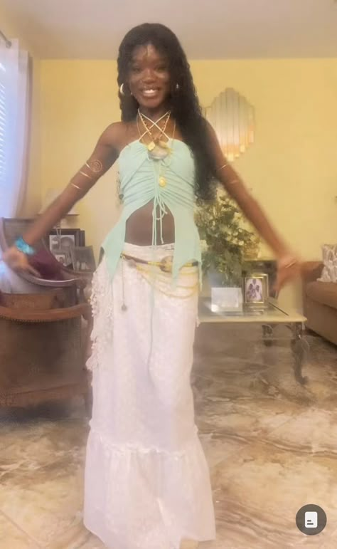 Island Inspired Outfit, Bright Boho Outfit, Earth Goddess Aesthetic Outfits, Earthy Prom Dresses, Earthy Outfits Pants, Earthy Dress Outfits, Fae Aesthetic Outfit, Y2k Earthy Aesthetic, Outfit Ideas Earthy