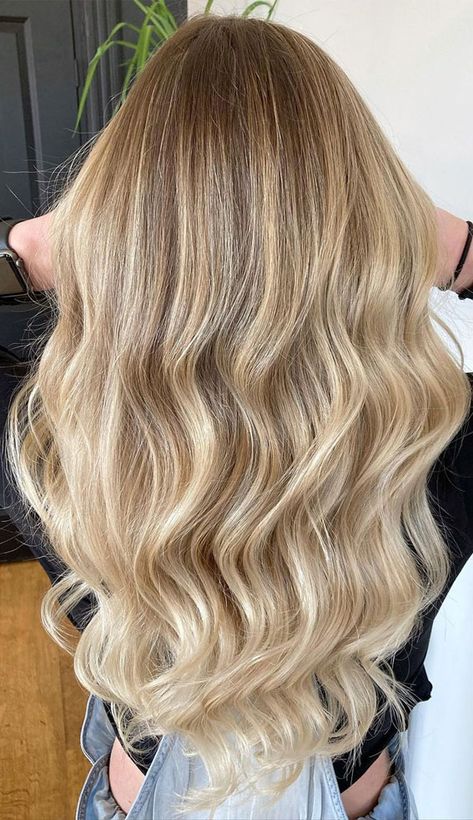 Sandy Blonde Hair Color Ideas 2021 | Long Sandy blonde Neutral Blondes, Sandy Blonde Hair Color, Sandy Hair Color, Hair Color For Pale Skin, Sandy Blonde Balayage, Blonde 2023, Blonde Hair Pale Skin, Pale Skin Hair Color, Sandy Hair