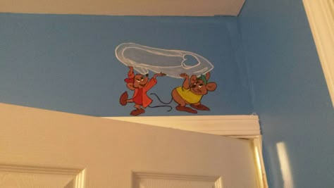 Disney Murals Bedroom, Disney Wallpaper Bedroom, Disney Wall Painting Ideas, Disney Mural Bedroom, Disney Wall Painting, Fairytale Mural, Wall Paintings For Room, Cinderella Bedroom, Baby Nursery Murals