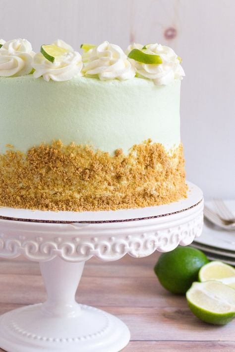 Key Lime Buttercream, Key Lime Cake Recipe, Lime Cake Recipe, Key Lime Cake, Biscuits Graham, Lime Cake, Cake Mix Cookies, Cake Flavors, Savoury Cake