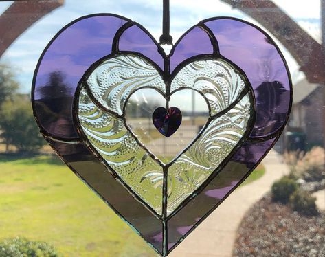 Heart Shaped Stained Glass Patterns, Cricut Stained Glass Pattern, Purple Stained Glass Art, Stained Glass Valentine Patterns, Valentine Stained Glass Ideas, Heart Stained Glass Patterns, Stained Glass Hearts, Stained Glass Heart, Diy Stained Glass Window