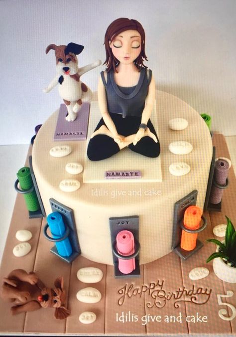 Yoga Cake Design, Yoga Birthday Cake, Yoga Cake, Drunk Barbie Cake, Fitness Cake, Gym Cake, Icing Ideas, Yoga Themes, Novelty Birthday Cakes