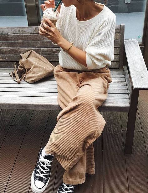 Street Style Vintage, Mode Casual, Looks Street Style, Olivia Palermo, Mode Inspo, Pantalon Large, 가을 패션, Gigi Hadid, Looks Style