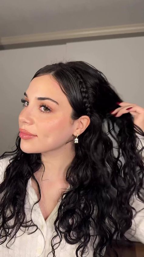 Home Page - Curl Hair Style Curly Hair Dos, Curled Hairstyles For Medium Hair, Curly Hair Beauty, Hairstyles Design, Curly Hair Videos, Curly Hair Tutorial, Curly Hair Styles Easy, Hairdos For Curly Hair, Peinados Fáciles Para Cabello Corto