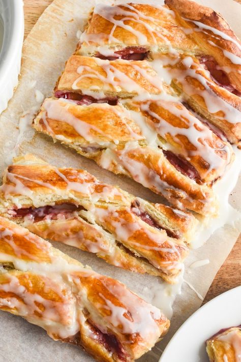 Raspberry Danish Recipe, Raspberry Danish, Simple Icing, Dance Around The Kitchen, Cookie Salad, Raspberry Pie Filling, Raspberry Scones, French Toast Casserole Overnight, Puff Pastry Dough