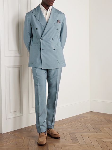 Over 24 hours of craftsmanship are behind the creation of every Brioni suit jacket. Unstructured for a relaxed feel, this double-breasted style has been tailored in Italy from pure silk and fastens with natural horn buttons in a complementary shade of blue. Wear it with the matching trousers. Double Breasted Mens Suit, Men Light Blue Outfit, Colorful Suits Men, Blue Summer Suit, Prom Outfits Men, Mens Blue Suit, Blue Double Breasted Suit, Men Linen Suit, Blue Mens Suit