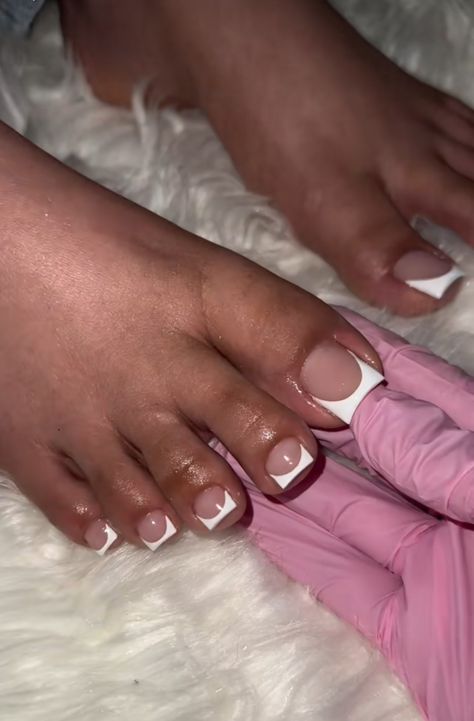 Milky White And Red Nails Acrylic, Cute Acrilyc Nail Ideas, White French Toes, White French Tips Acrylic, White French Pedicure, White Tip Toes, Long White French Tip Nails, Red French Tip Toes, White French Tip Toes