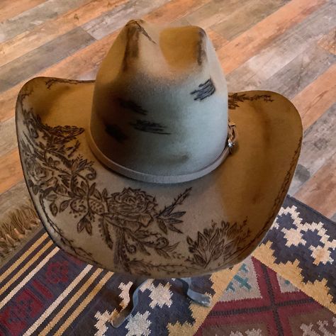 Burned Hats, Cowboy Hat Design, Stray Dog Designs, Hat Burning, Custom Cowboy Hats, Cowboy Hat Bands, Custom Made Hats, Rose Hat, Felt Hats