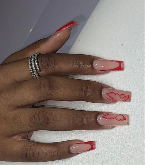 White French Tips With Red Design, Red Outline Nails, Design Cool Ongles, Almond Nails Red French Tip, Baddie Red Nails, French Tip Tapered Square Nails, Red Nails Inspiration, Palm Nails, Acrylic Nails Stiletto