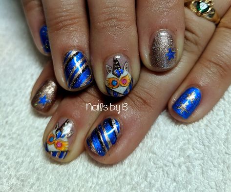 Hand painted nail art by Brandy Nelson, Nails by B, Eugene OR Potter Nails, Harry Potter Nails, Hand Painted Nail Art, Art Harry Potter, Painted Nail Art, Celebrity Look Alike, Luna Lovegood, Celebrity Look, Brandy