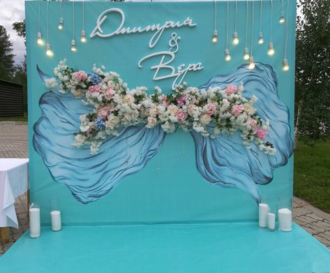 Food Stand Design, Unique Backdrop, Wedding Stage Backdrop, Food Stand, Wedding Background Decoration, Backdrop Decor, Gold Backdrop, Wedding Backdrop Design, Stage Backdrop