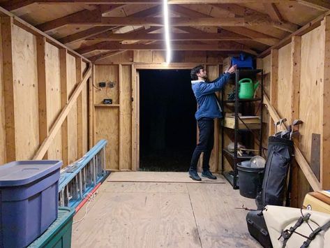 Make DIY solar shed lights in JUST 5 steps! This DIY solar powered shed includes a 12 volt lighting system that powers LED lights. Add solar power for your shed and you can work in it at night. Shed Lighting Ideas, Shed Lights, Solar Shed, Solar Light Projects, Solar Shed Light, Rv Van, 12v Solar Panel, Solar Lights Diy, Solar Mason Jars