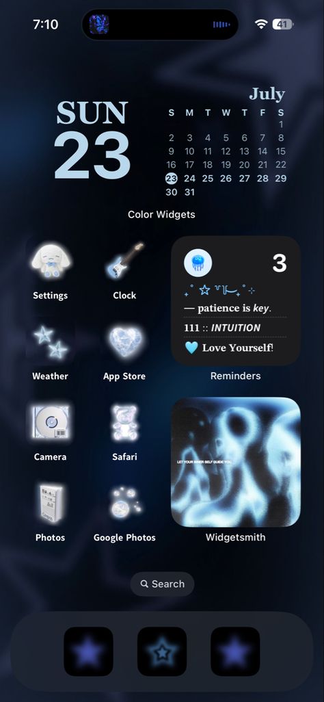 Iphone Home Screen Layout Cybercore, Iphone Costumization Ideas Aesthetic, Cybercore Iphone Layout, Ios 16 Home Screen Ideas Dark Blue, Dark Blue Ios 16 Homescreen, Ios 16 Home Screen Ideas Y2k, Dark Blue Phone Layout, Blue And Black Homescreen, Dark Blue Iphone Layout