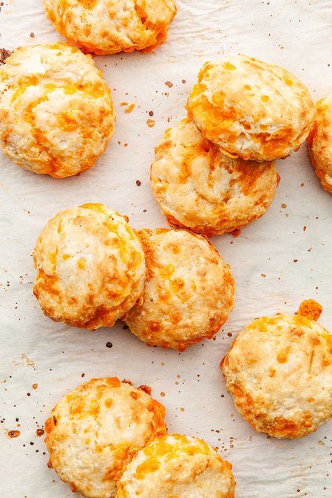 This easy cheese tea biscuits recipe is great to keep in your back pocket in case company pops in, or you want a quick snack with tea. Cheese Tea Biscuits, Cheese Buns Recipe, Vegan Naan, Cheese Tea, Tea Biscuit, Cheese Biscuit, Easy Biscuit Recipe, Easy Teas, Cheese Scones