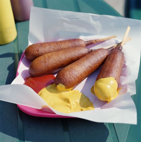 Even those proudest to be an American can probably agree on this: Our country has produced some truly vile foods. Corn Dog Batter, Corn Dog Muffins, Mini Corn Dogs, Corndog Recipe, State Fair Food, Cheesy Corn, Jiffy Corn Muffin Mix, Baked Corn, Corn Muffin Mix