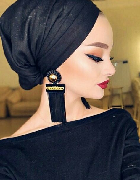 Hijab Photography, Hijab Turban Style, Headwrap Hairstyles, Hijab Teen, Hijabista Fashion, Estilo Hijab, African Bride, Head Wrap Styles, Hair Wrap Scarf