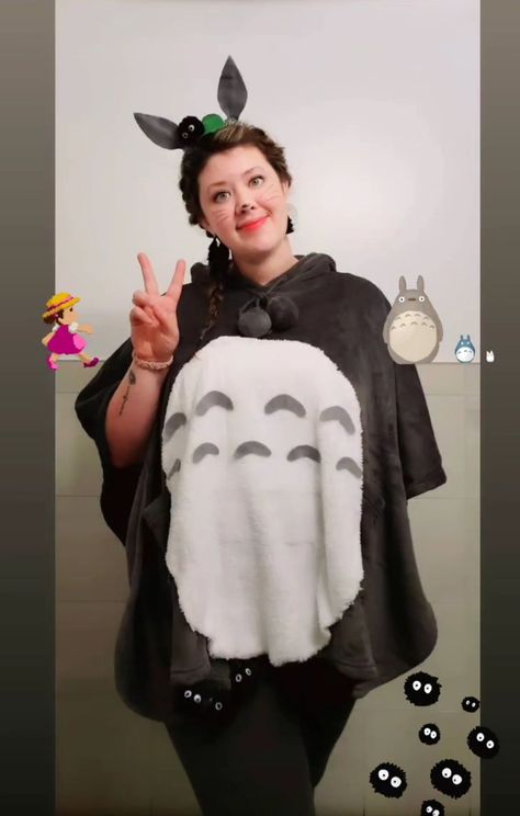 Studio Ghibli Halloween Costumes, Totoro Cosplay, Studio Ghibli Costume, Totoro Costume, Totoro Diy, Dyi Costume, 20th Birthday, Diy Costumes, Cool Costumes