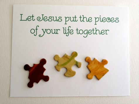 Use puzzle pieces to put together an affordable and fun gift of palanca/agape appropriate for either a men's or women's weekend. Cursillo Palanca Ideas, Tres Dias Palanca Ideas, Agape Gifts Emmaus, Emmaus Agape Ideas, Emmaus Walk, Emmaus Agape, Agape Ideas, Agape Gifts, Puzzle Piece Crafts