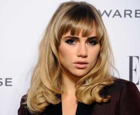 Celebrity Bangs, High Fashion Models, Suki Waterhouse, Heart Face Shape, Victorias Secret Models, Victoria Secret Fashion Show, New Hair Colors, Natural Hair Color, Hair Color Trends