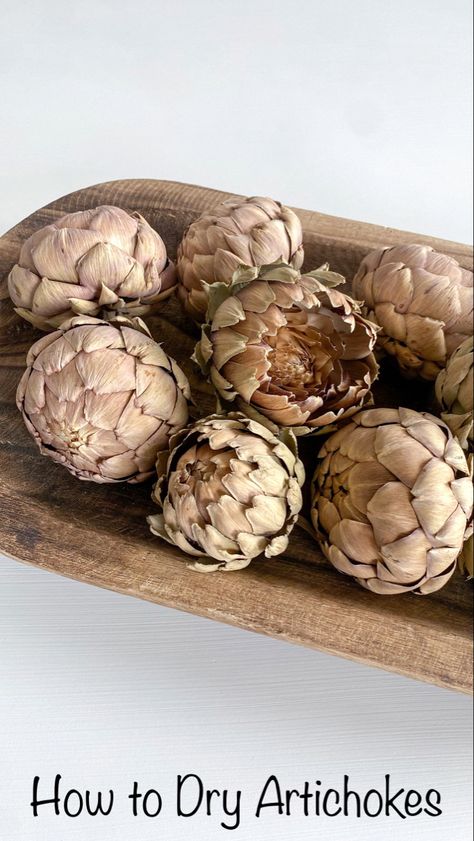 Dried Artichokes Decor, Board Crafts, Diy Bowl, Gorgeous Centerpieces, Crafty Mom, Everlasting Flowers, Fun Group, Diy Pins, Crafty Moms