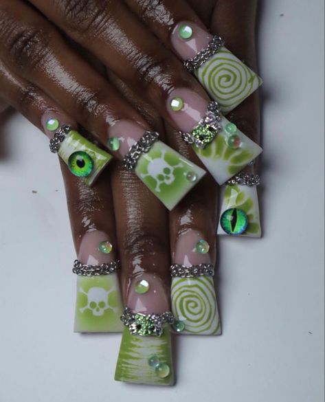 Juicy Couture Nails, Green Y2k Nails, Funky Halloween Nails, Jelly Nail Ideas, Y2k Duck Nails, Harajuku Nails, Alt Nails, Blue Diamond Nails, Emo Nails