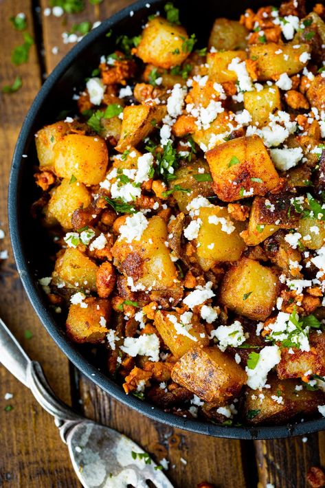 We just got back from Mexico a few weeks ago and these Easy 3 Ingredient Chorizo Potatoes had to be recreated asap for a savory breakfast or side! #chorizo #mexican #sidedish #breakfast #breakfastrecipe #savorybreakfast #potatoes #chorizoandpotatoes #easyrecipe Chorizo And Potato Tacos, Chorizo Potatoes And Eggs, Chorizo And Potatoes, Chorizo Potatoes, Chorizo Potato, Beef Chorizo, Mexican Favorites, Chorizo And Potato, Oh Sweet Basil