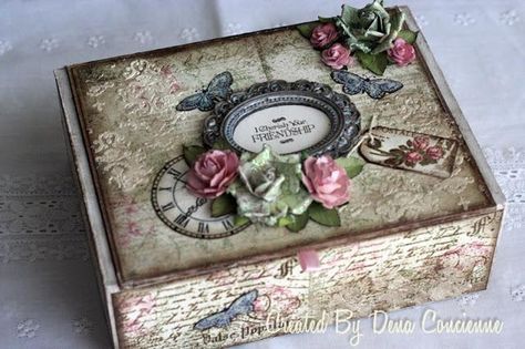 Altered Cigar Box and Quick Tutorial. I have a few wooden boxes that I am going to try this on. Altered Objects, Diy Boxes, Art Items, Decoupage Diy, Creative Box, Decoupage Box, Altered Boxes, Pretty Box, Fancy Folds