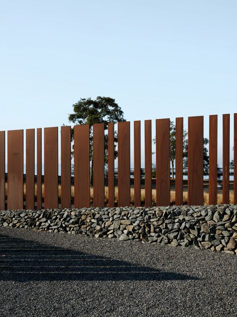 Corten Fence, Aidlin Darling, Stone Walls Garden, Stone Fence, Glazed Walls, Boundary Walls, Landscape Elements, House Gate Design, Travel Company