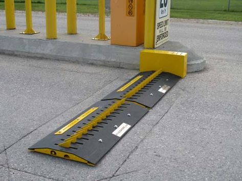 Wall Spikes Security, Spike Strip, Property Security, Road Under Construction, Safety Road, Flood Barrier, Pedestrian Safety, Underground Tunnels, Electric Fence