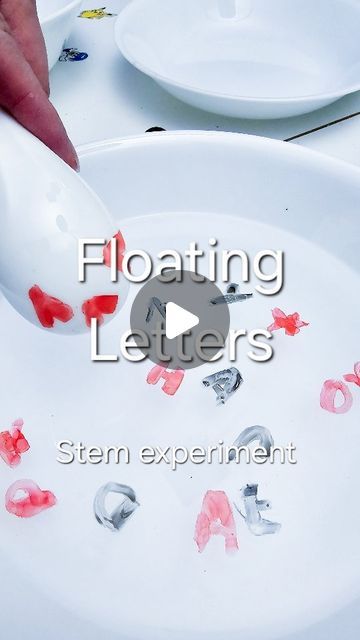 Agnes | Toddler Learning Activities on Instagram: "Floating letters 🔠 Have you tried this fun STEM science experiment? ♥️ Fill a bowl with water 🧡 Use dry erase markers to draw on the back of a spoon. We're using a ceramic soup spoon but this should also work on a metal spoon 💛 Slowly lower into the water 💚 Watch your drawing slide into the water and float! 💙 Use a pen to move the letters around to spell words 💜 Or use a spoon to scoop out the letters! Recommended age: 18months+ (younger toddlers can practice scooping and start working on color and letter recognition. Older preschoolers can work on spelling and forming words) Some tips to help: ❤️ Make sure your spoon is dry before drawing 🧡 Wipe the spoon after each time 💛 Press hard when drawing so you have a thick layer 💚 Draw Epl Activities Montessori, Floating Letters, Water Experiments, Water Watch, Expo Marker, Vbs Ideas, Preschool Letters, Your Drawing, Stem Science