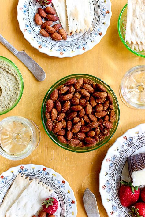 Smokehouse Almonds Recipe, Almonds Recipe, Healthy Homemade Snacks, Meat Free Recipes, Yummy Healthy Snacks, Paleo Snacks, Homemade Snacks, Roasted Almonds, Almond Recipes