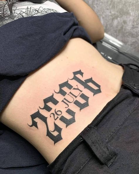 2000 Tattoo Year Ideas, 2004 Tattoo Ideas, 2005 Tattoo, 2006 Tattoo, Simple Leg Tattoos, Gothic Tattoos, Symmetrical Tattoo, Tattoo Quotes For Men, Tier Tattoo