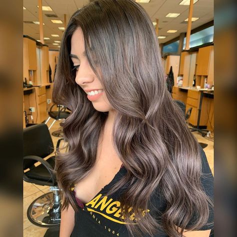 @yurigonzalez23 on Instagram: “This mauve/violet mushroom brown is absolutely amazing #fallready#balayage #shadowroot#birthdayready#  Txt me for your appt:…” Mauve Brown Hair, Chocolate Mauve Hair, Mushroom Brown, Shadow Root, Hair Dos, Hair Colors, Indoor Garden, Brown Hair, Balayage