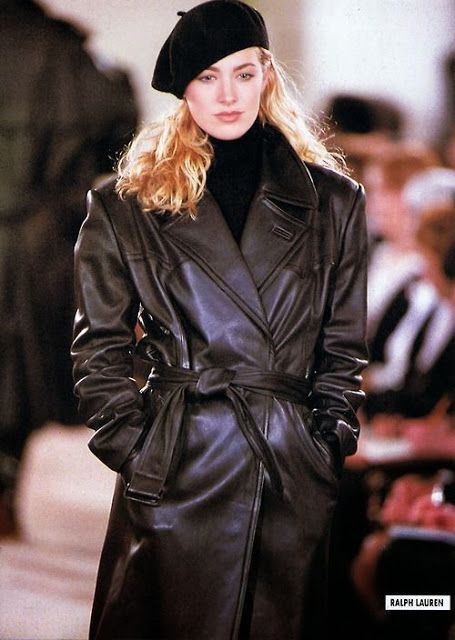 Leather Coat Daydreams Trent Coat, Leather Coat Outfit, Elaine Irwin, 90s Runway Fashion, Trench Coat Outfit, Long Leather Coat, Outfit 90s, Coat Outfit, 1990s Fashion