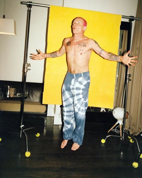 The campaign stars Flea having the time of his life. Tyrone Lebon, Green Parka, Tie Dye Sweatpants, Dover Street Market, Gq Style, Metal Magazine, California Surf, Youth Culture, Famous Designers