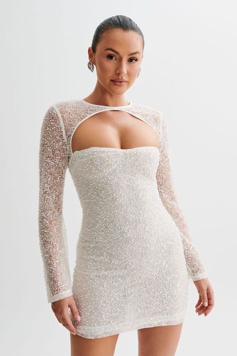 Mini Sparkly Dress, White Dresses Online, Meshki Dresses, Beaded Mini Dress, Beaded Wedding Gowns, Looks Party, Beaded Wedding, White Dresses For Women, Sparkly Dress