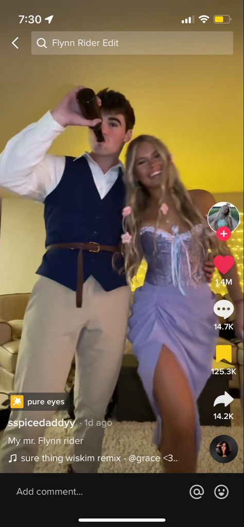 Flynn Rider Diy Costume, Rapenzul And Flynn Costume, Rapunzel And Flynn Costume College, Tangled And Flynn Rider Costume, Repunzal And Flynn Couple Costume, Couple Halloween Costumes Blonde Girl, Couple Halloween Costumes Blonde, Rapunzel And Eugene Halloween Costume, Rapunzel Couple Costume