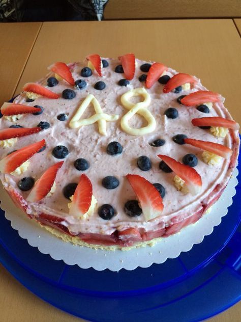 Strawberry and Blackberry Cake for a 48th Birthday 48th Birthday Cake, 48 Birthday Cake For Women, 48th Wedding Anniversary, 48th Anniversary, 48 Birthday, Blackberry Cake, Happy Birthday Posters, Birthday Cakes For Women, Cakes For Women