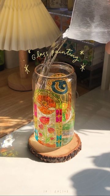 How To Colour Glass Jars, Glass Painting Activity, Glass Bottles Art Paint Aesthetic, Colouring Glass Jars, Glass Paint, Small Glass Jar Painting Ideas Cute, Diy Plants, Desk Setup, Clay Ceramics