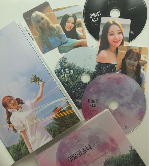 Loona Album Aesthetic, Loona Collection, Kpop Photography, Kpop Wishlist, Manifesting 2023, Binder Ideas, Album Collection, Album Aesthetic, Kpop Photocards