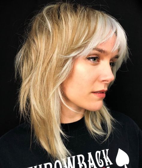 Punk Hairstyles Medium Hair, Med Shag Hairstyles, Lace Front Blonde, Shoulder Length Wigs, Hair Styles For Fine Hair, Styles For Fine Hair, Medium Shaggy Hairstyles, Medium Shag, Modern Shag Haircut