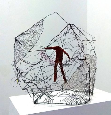 Conceptual Art Sculpture, Steel Sculpture Abstract, Found Objects Sculpture, Disconnection Art, Identity Sculpture, 3d Sculpture Ideas, Freedom Art Inspiration, Wired Art, Expressionism Sculpture