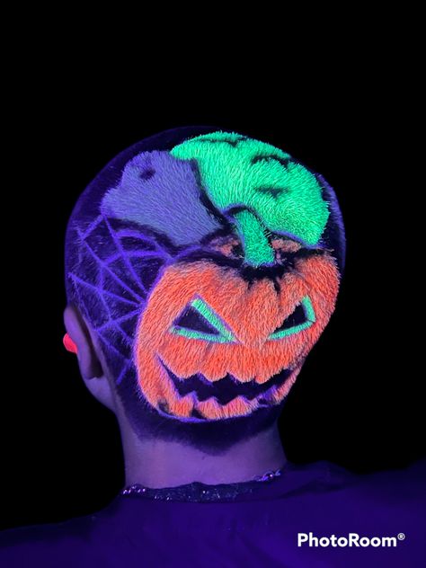 Halloween Hair Designs Shaved, Halloween Buzzcut Design, Fun Shaved Head Designs, Halloween Shaved Hair Designs, Halloween Buzzcut, Dyed Shaved Head, Shaved Head Designs, Buzz Haircut, Tattoo Halloween